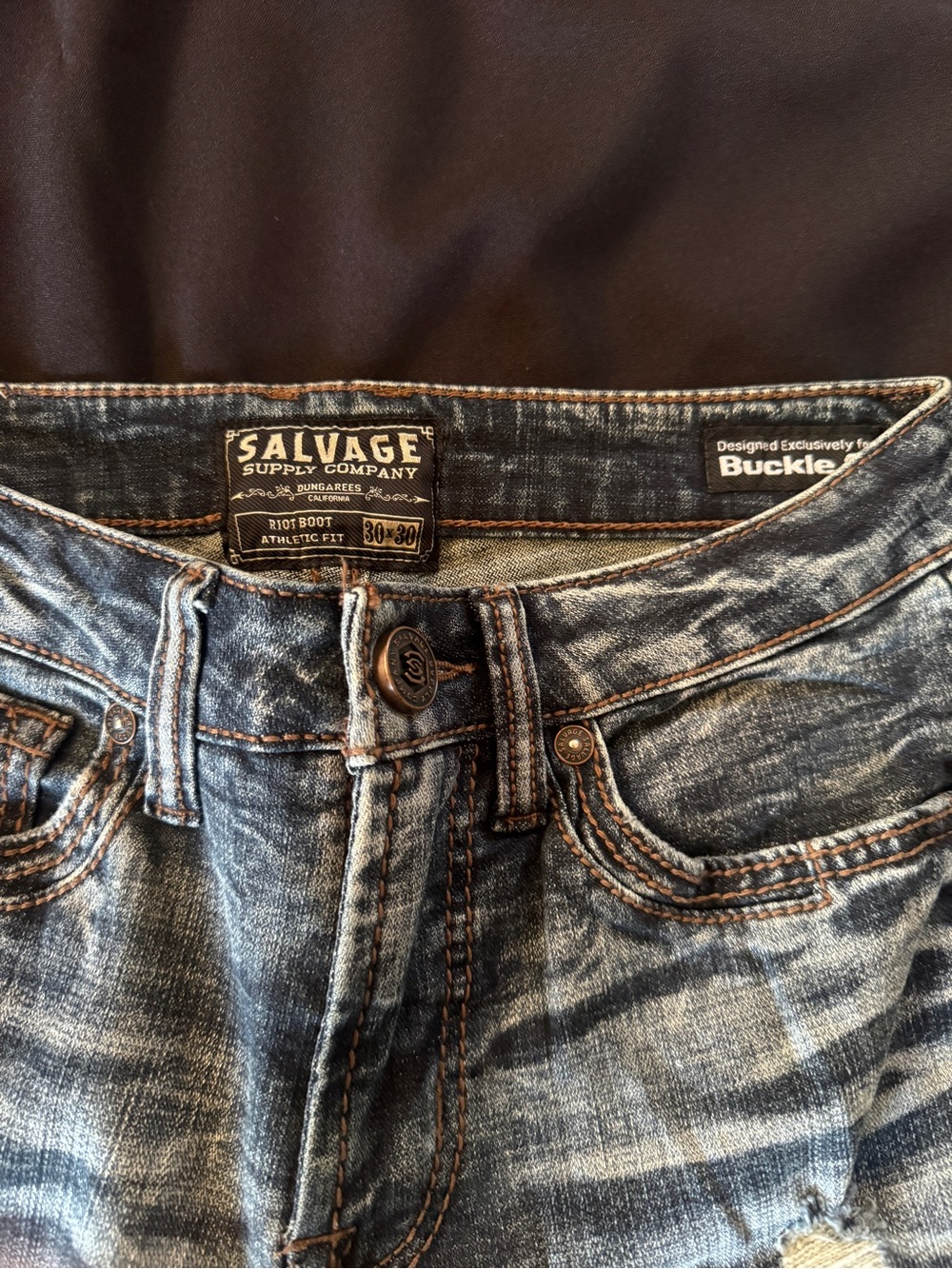 Salvage Men's Ripped Jeans - Picture 4 of 5